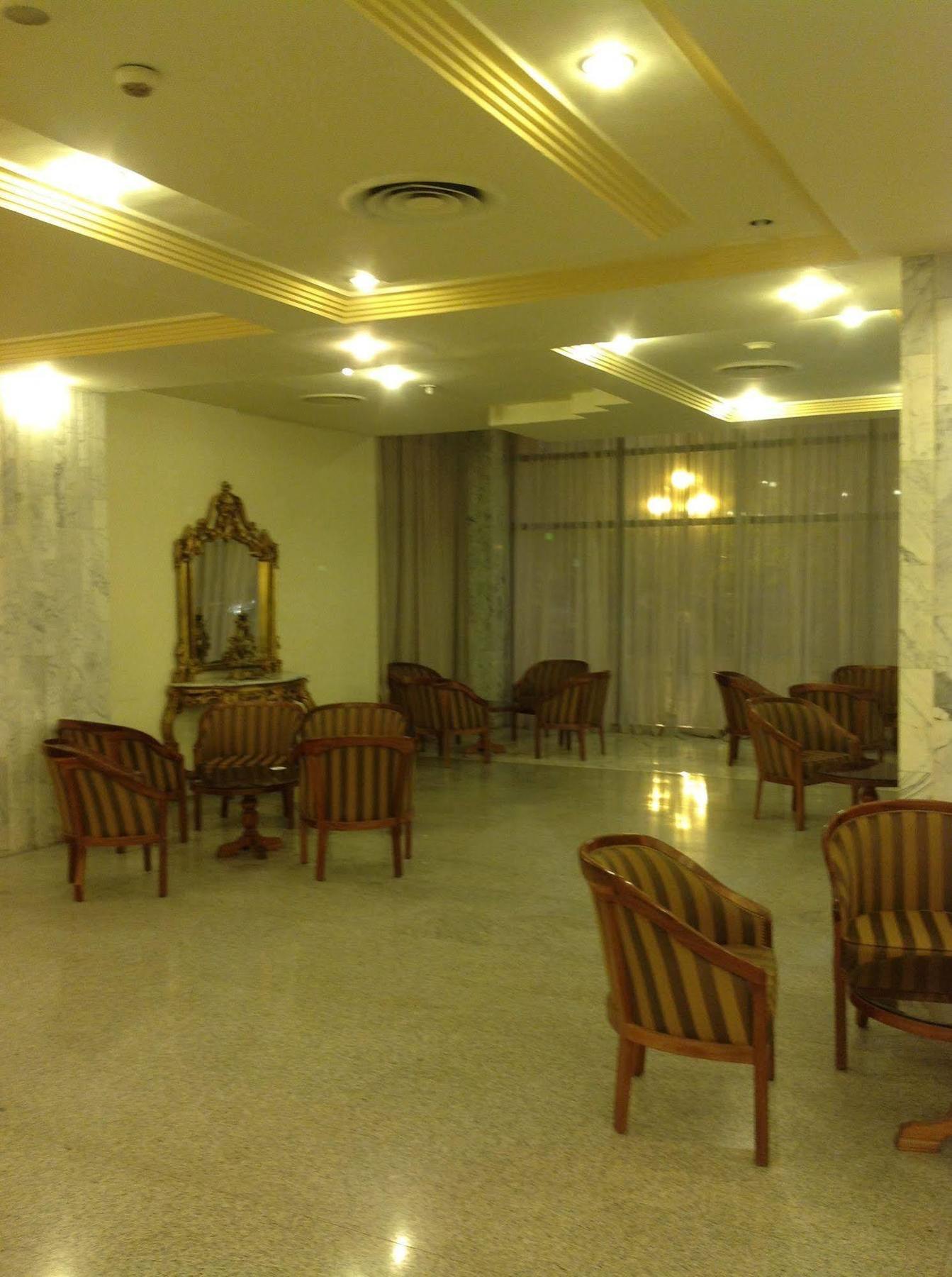 El Hana International Tunis Bagian luar foto